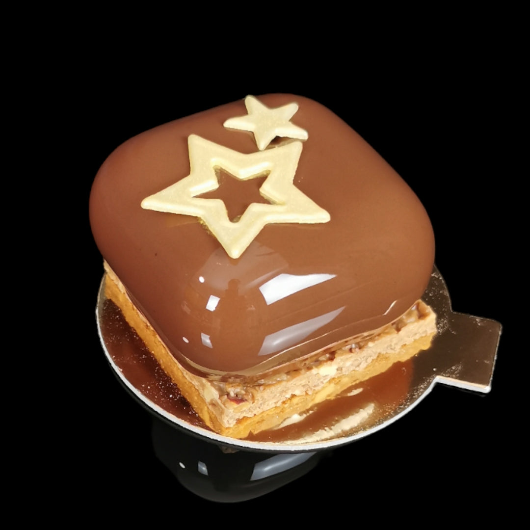 Black Forest petit gateaux - Christmas design