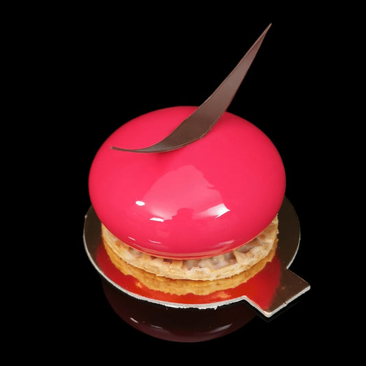 Strawberry & Elder-flower petit gateaux -  - Weekend offer