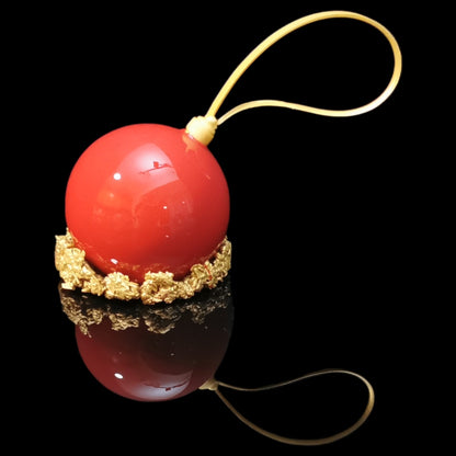 Christmas Bauble mini-cake.