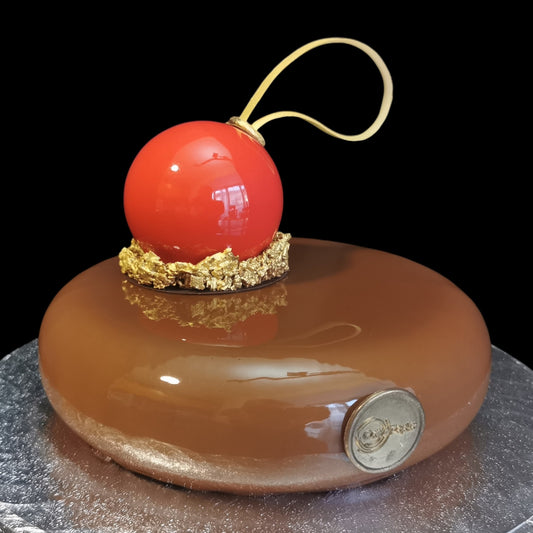 Christmas Cake Design - Bauble - Caketopia Dublin - 7" (serves up to 10)