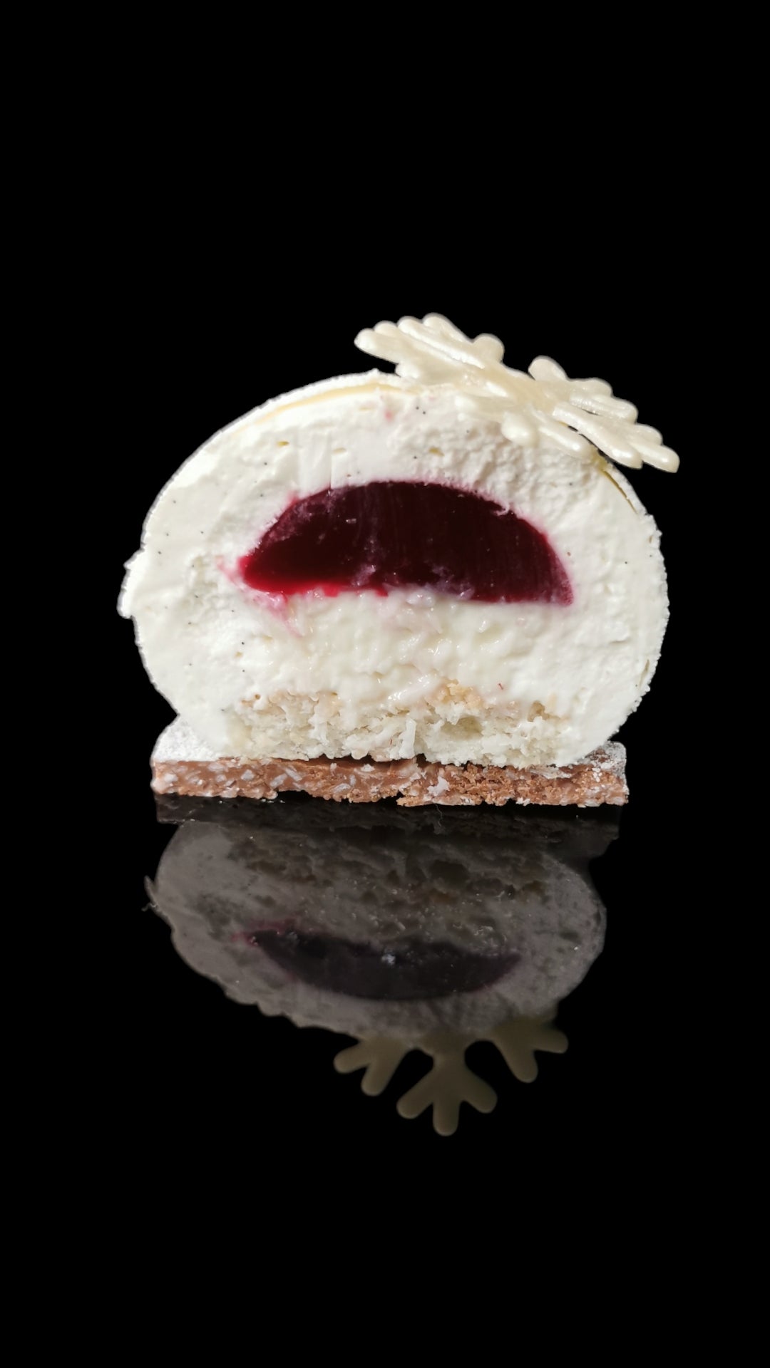 Coconut & Raspberry mini - cake - Caketopia Dublin - Box of 6