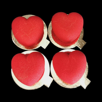 Passion Fruit & Lychee petit gateau - Caketopia - Box of 4