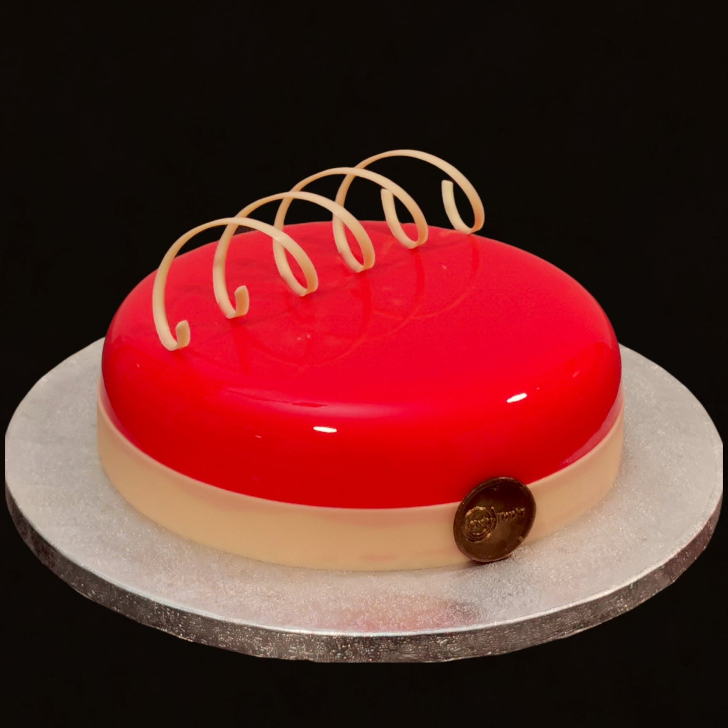 Strawberry & Basil cake - Caketopia - 7" (serves up to 10)