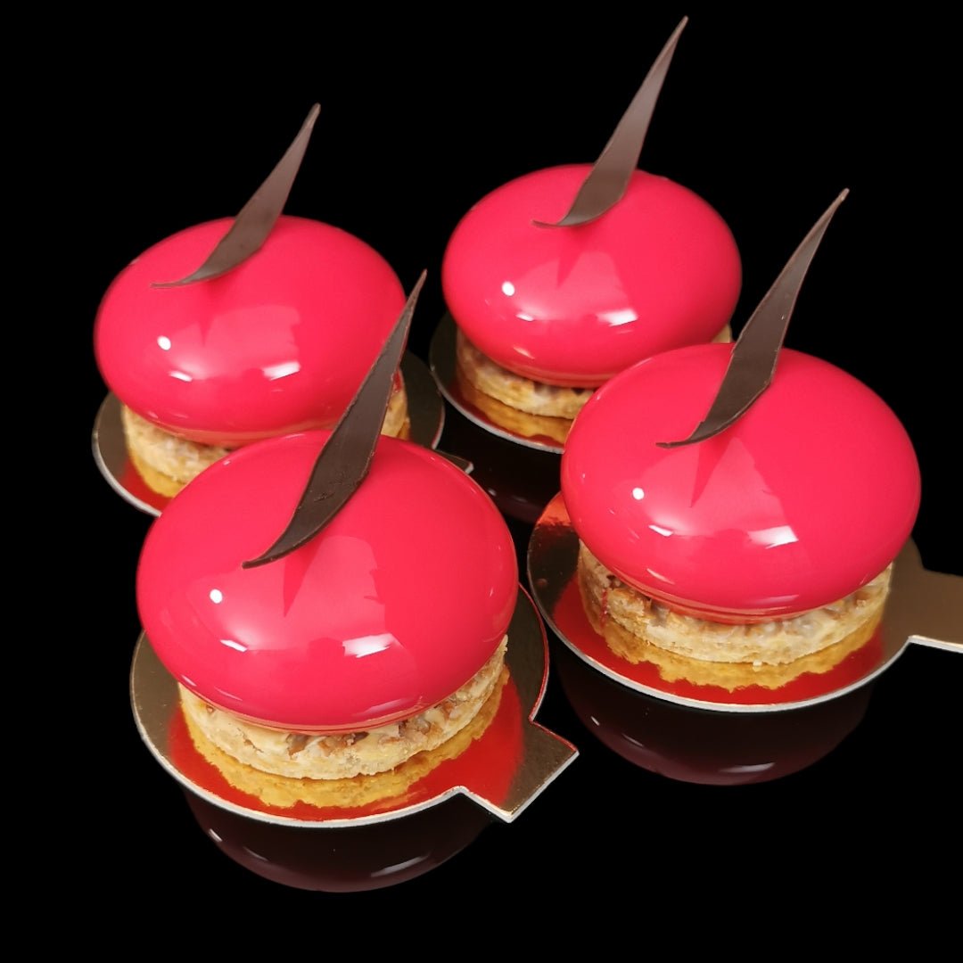 Strawberry & Elderflower petit gateaux.